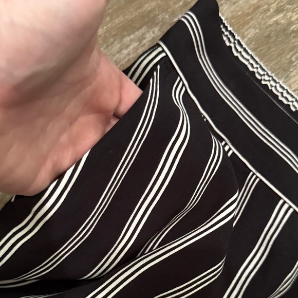 LOFT Black and White Striped Cropped Pants - Picture 3 of 9
